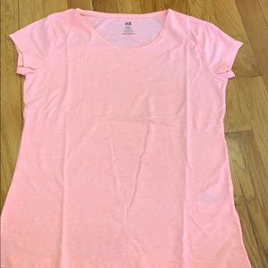 peach t shirt